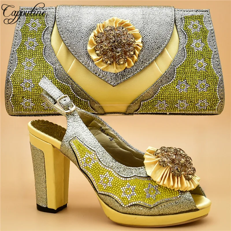 

Capputine New Coming African Rhinestone Shoes And Bag Set Italian Style Flowers Rhinestone Pumps Party Shoes And Bag Set DF-20