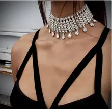 2018 European and American high – end quality new brand full crystal drop necklace female collarbone necklace neck chain