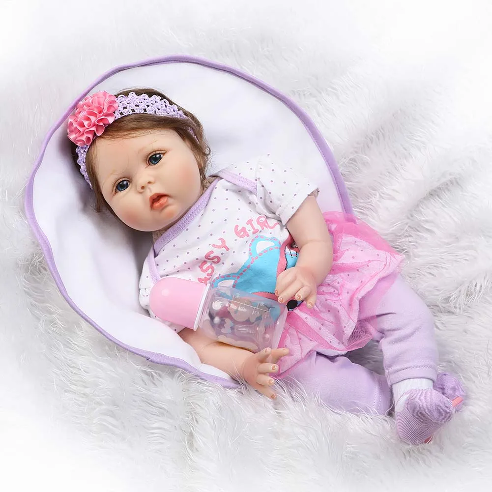 

Hot Selling NPK 22 Inch Lifelike Silicone Reborn Doll Set Realistic Baby Newborn Dolls for Kids Playmat Gift