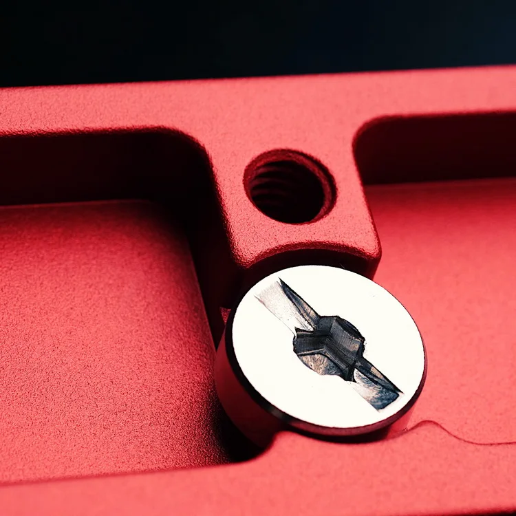 Red Quick Release L Plate / L Bracket for Sony A7M3 A7R3 A9 Hand Grip Holder