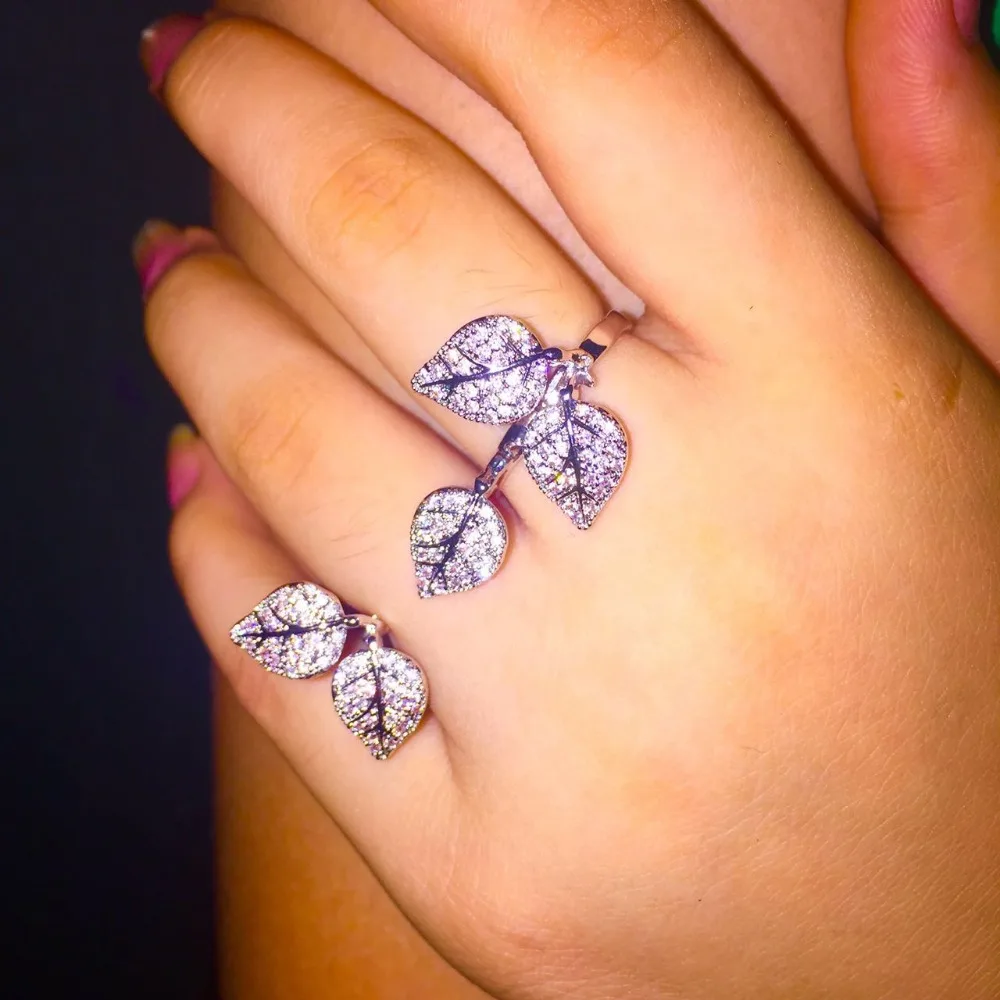 copper base AAA cubic zirconia pave setting leaf shaped two finger open ring for women fashion