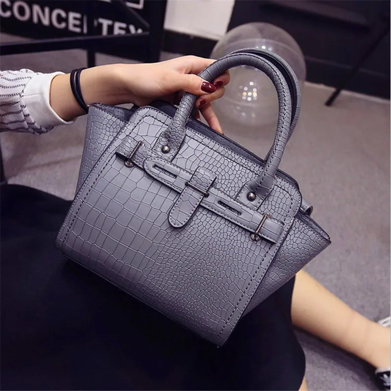 NEW women is alligator PU hobos fashion european and american style handbag lady is party bag