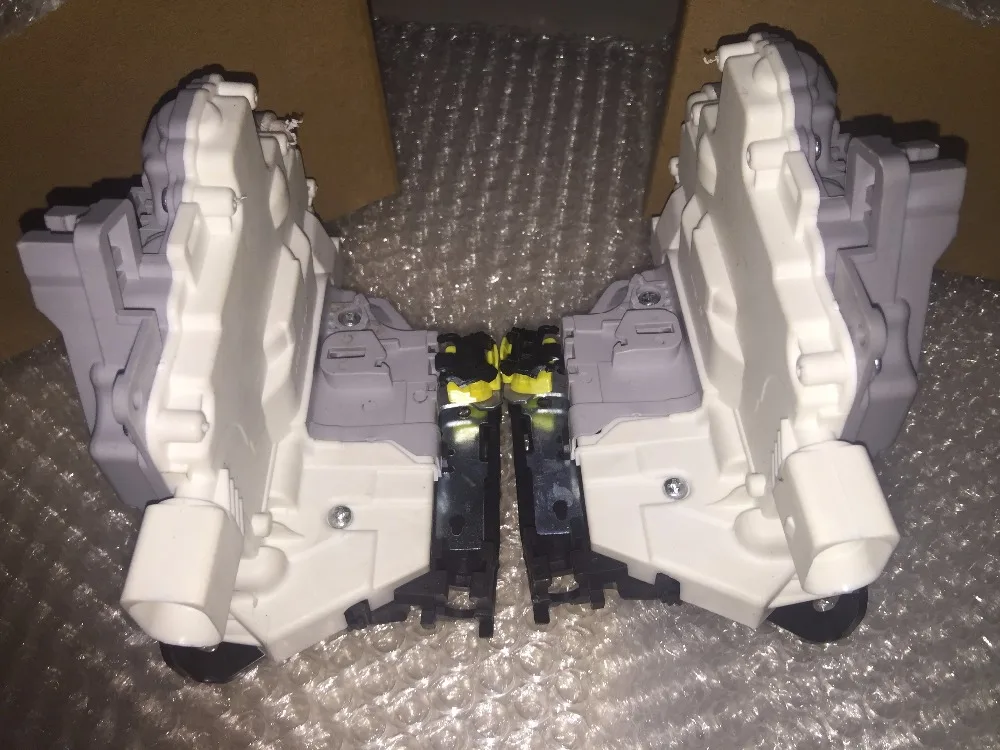 pair 2 pieces REAR LEFT + RIGHT FOR SEAT Leon Door Latch Mechanism