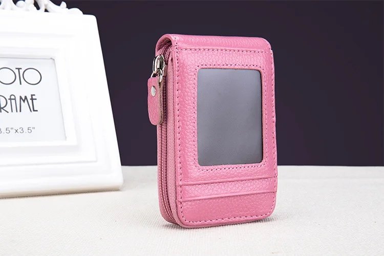 3860278773_1866447759