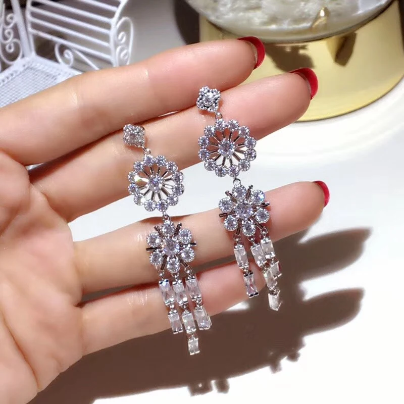 

XF Fashion Crystal AAA Zircon Flower Tassel Round Stud Earring Simple Lucky Copper 925 Silver Ear Pin AP Women Wedding