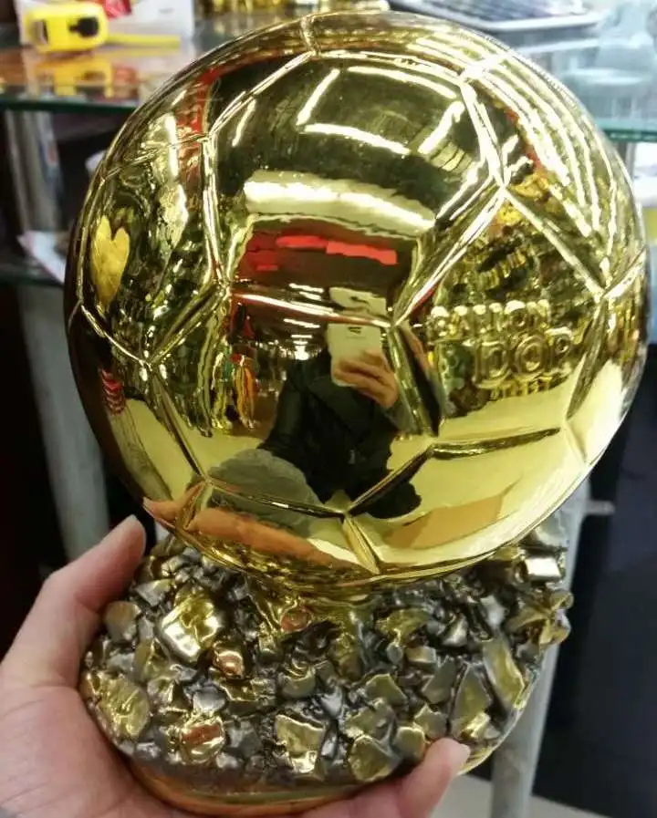 Victorem männlichen Fußball Trophäe gold Player & Ball Auszeichnung Kostenlose Gravur rf062 