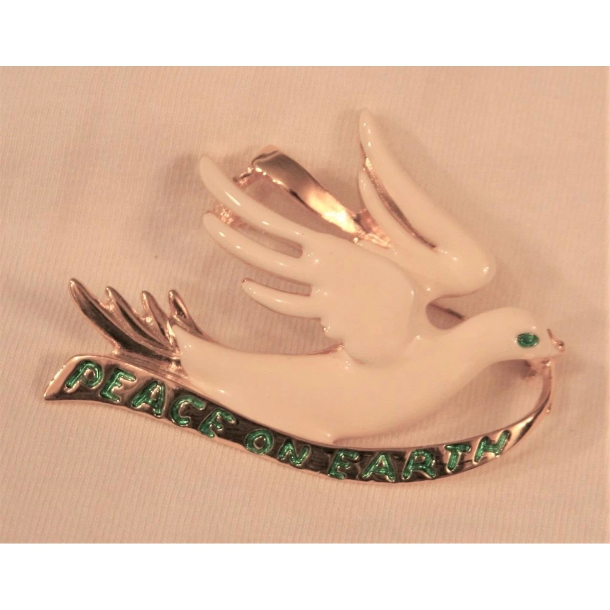 Cream Enameled Vintage Peace On Earth Spirit Dove Goldtone Brooch Pin