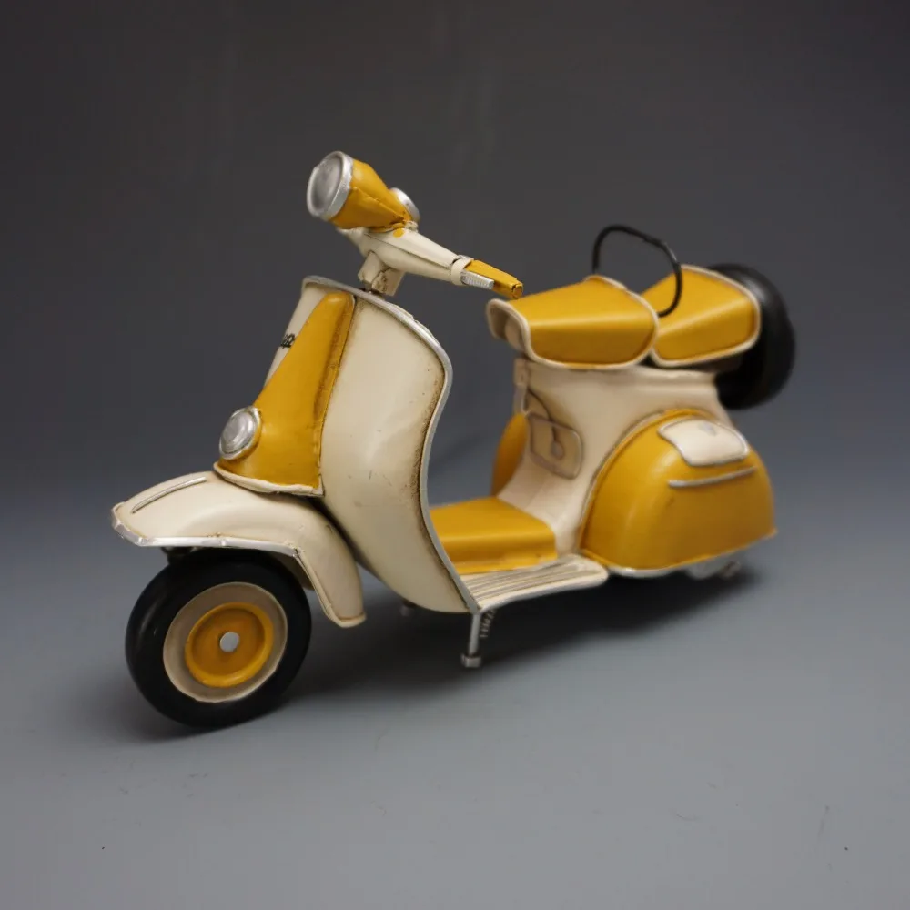 Koop Retro Itali euml; Stijl Handgemaakte Metalen Motorcycle Model Woondecoratie Kunst en Ambachten Voor Coffee Shop Verjaardag amp; Christmas #039;Gift