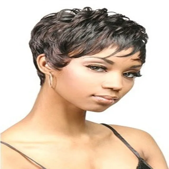 Morenita de pelo corto 5