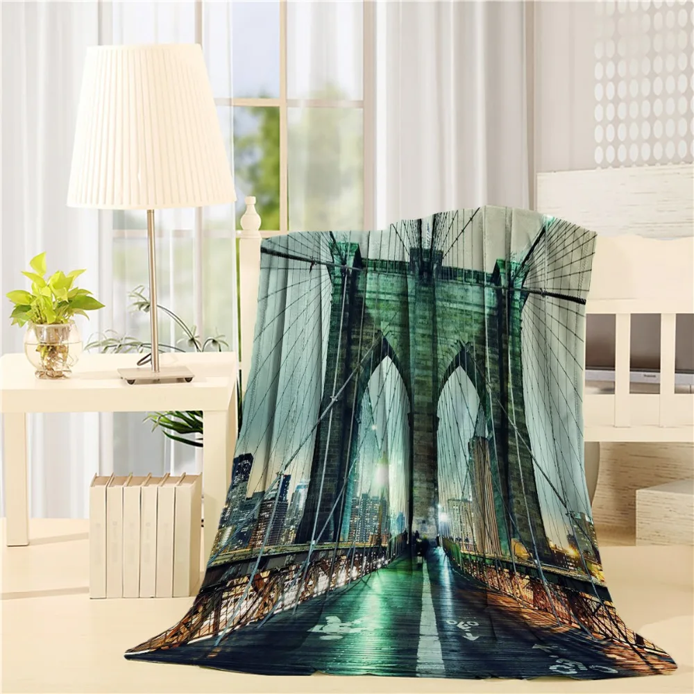 Flannel Throw Blanket bedding blankets offer soft feel and cozy warmth New York City Manhattan Brooklyn Bridge | Дом и сад