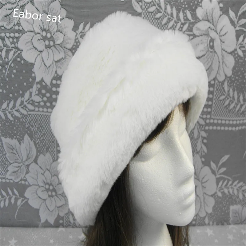 white fur bucket hat