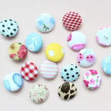 200 шт 20 мм маленькие тканевые закрытые пуговицы со стойками набор разных цветов Цветочные, в горошек, в мелкую клетку и т. д