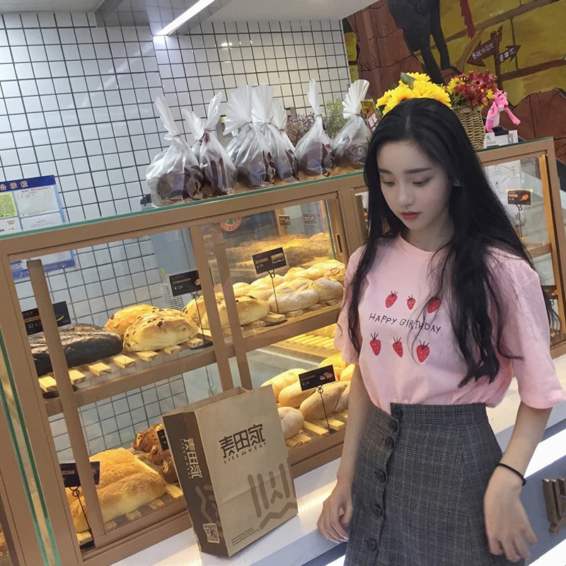 Женская свободная футболка Harajuku с круглым вырезом и принтом клубники в Корейском
