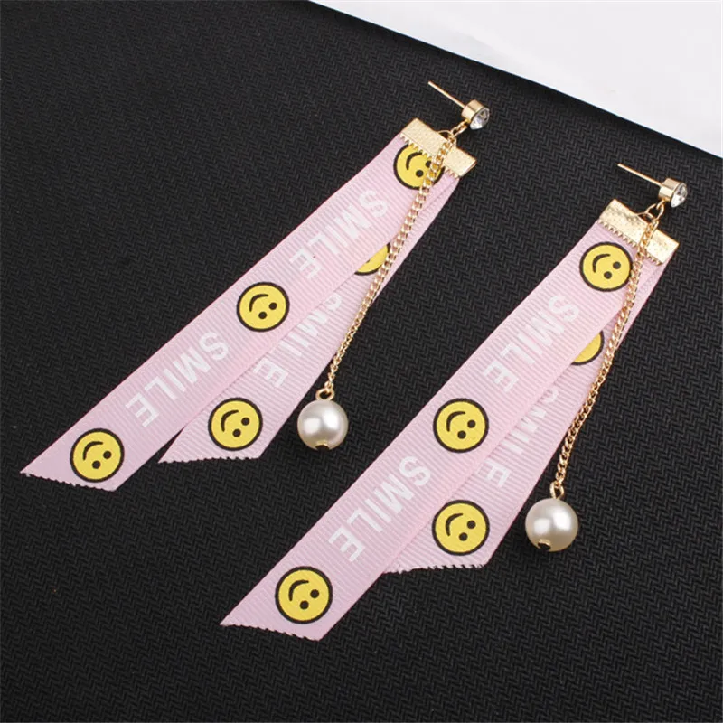 

SexeMara Rhinestones Dangle Pendants Smile Black Flannel Cloth Round Ear Cap Alloy Simulated Pearl Long Drop Earring For Women