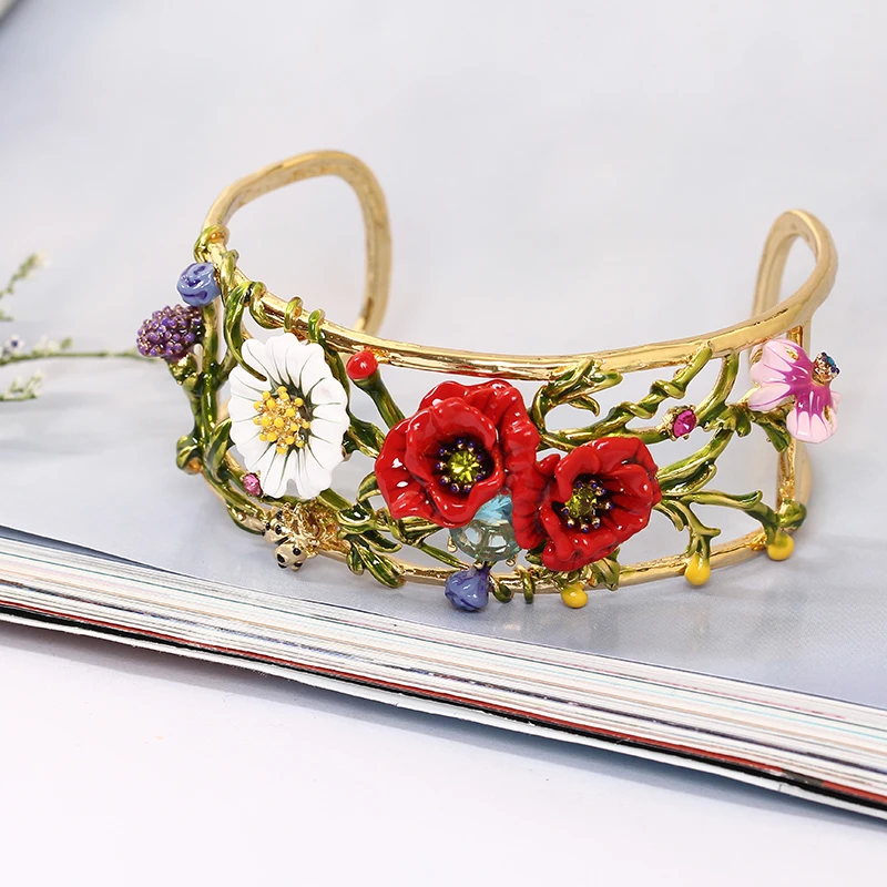 

Juicy Grape Plants Series Enamel Red Rose Daisy Crystal Bangle For Woman Gilded Fashion Jewelry Valentine's Day Gift