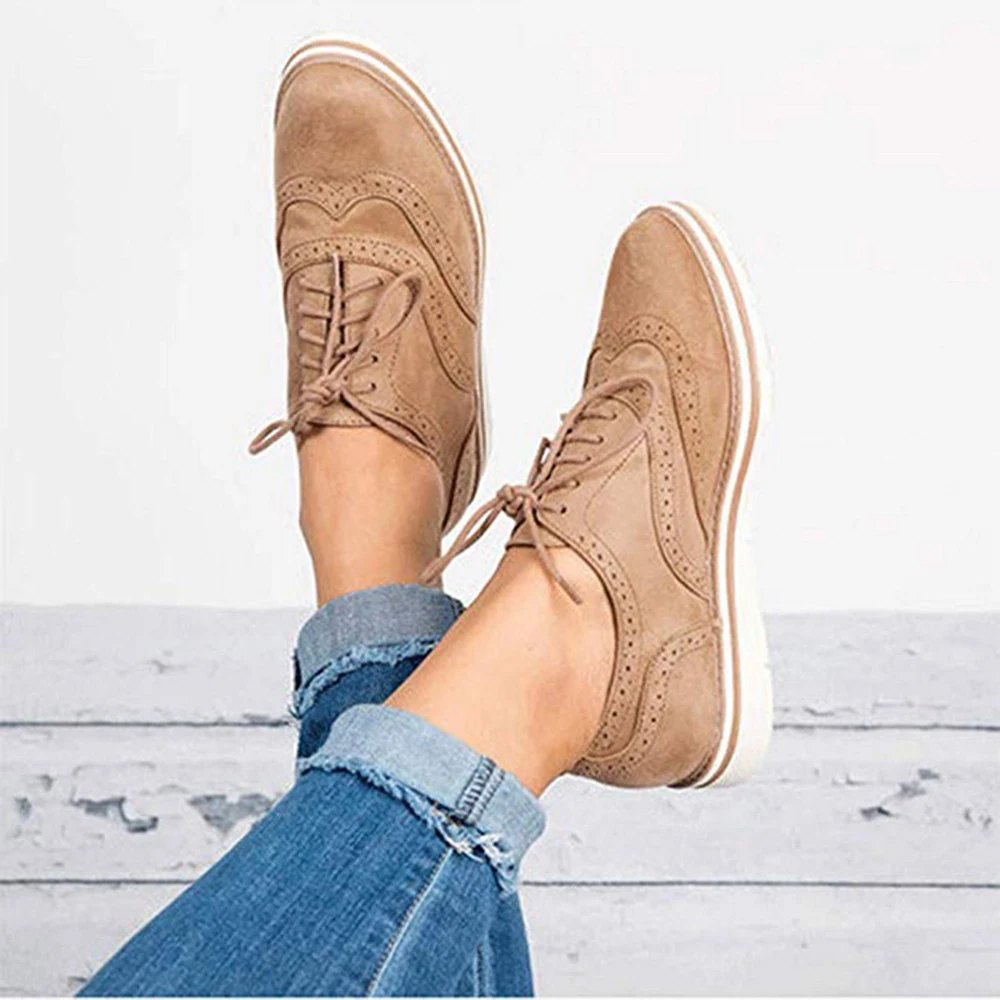 

Women Oxfords Cut-Outs Lace Up Brogue Shoes Flat Platform England Ladies Non-slip Shoes Breathable Casual Female Low Footwear