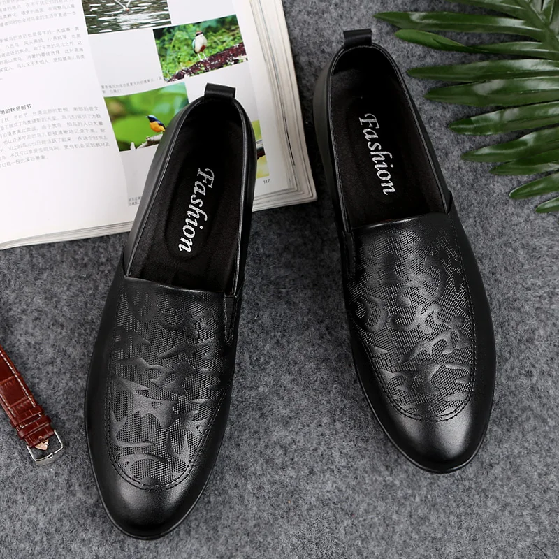 

Men's Loafers Breathable Genuine Leather Peas Shoes Men's Casual Shoes Soft Sneakers 2019 New Summer Driving Shoes C4