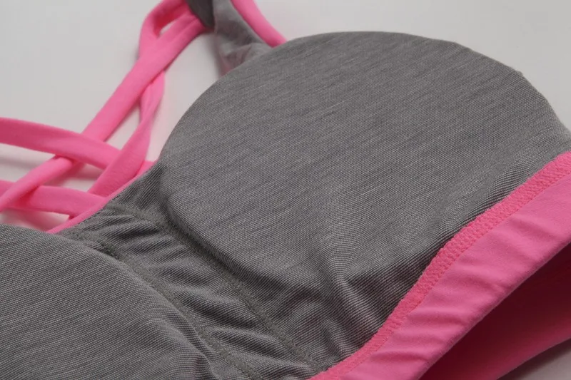 2256545566_2122209107