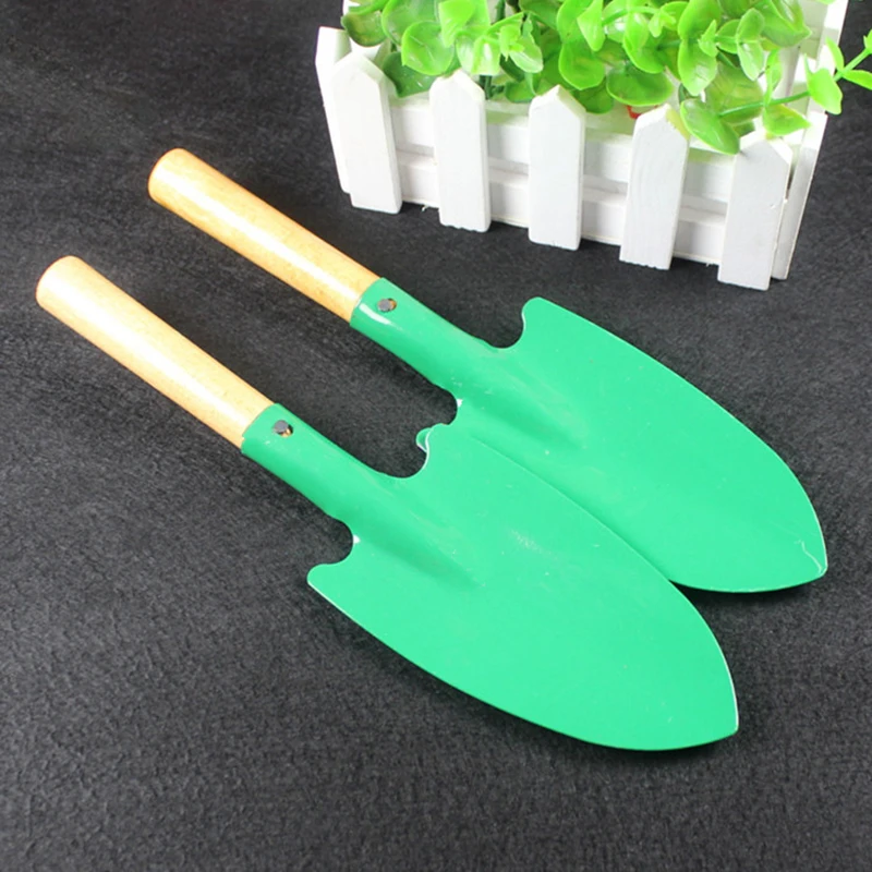 

Practical Gardening Flower Shovel Garden Potted Loose Soil Tool Shovel Random Color Garden Tools