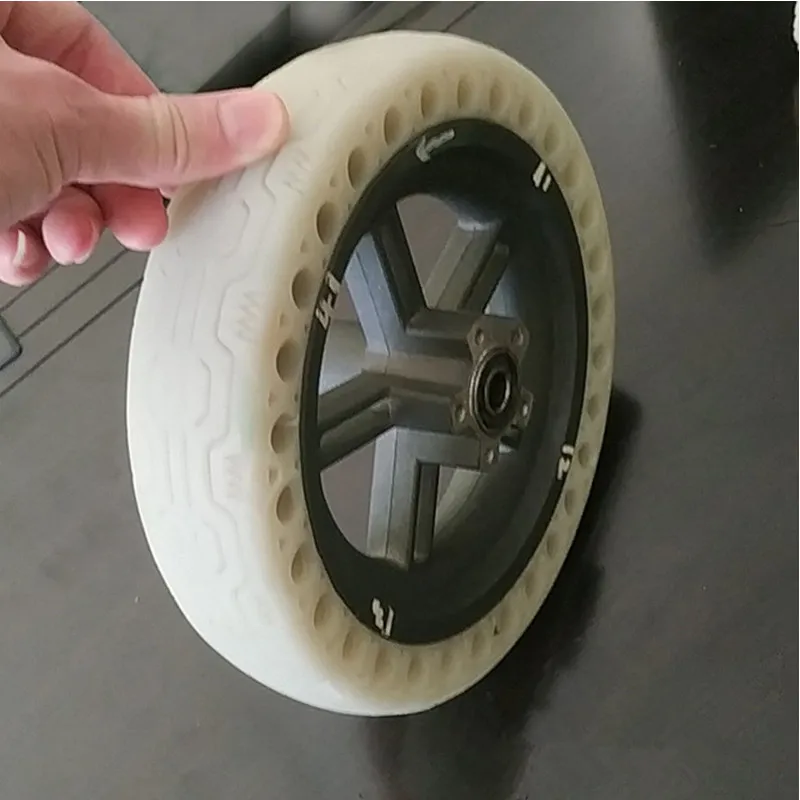 9914852403_2112820558
