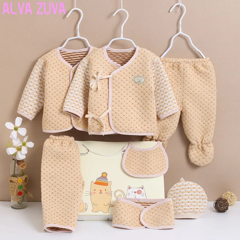 

ALVA ZUVA Newborn Gift Box Infant Clothes Cotton 0-3 Months Baby Bone Free Warm 7 Pcs/Sets For Boy Girl Clt462