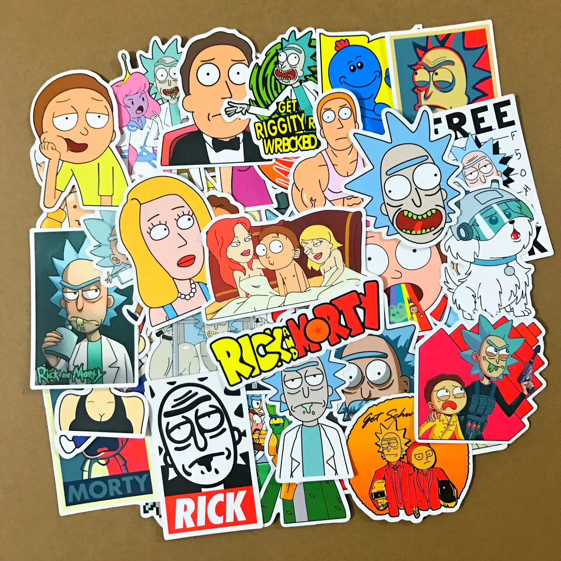 

OHCOMICS 50pcs Rick And Morty Pickle Rick Car Sticker Random PVC Design Character Sticker DIY Art Costume Accessoies Decor Gift