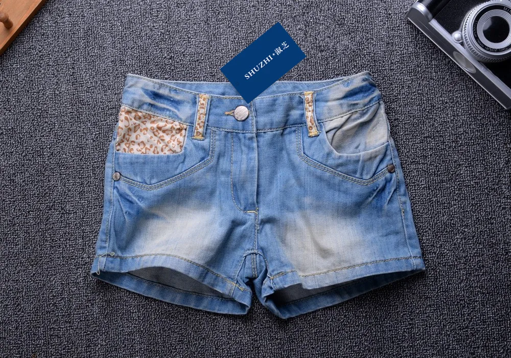 Распродажа Летних стильных модных шорт для девочек леопардовые Лоскутные Джинсовые шорты для маленьких девочек, детские джинсовые шорты для девочек, От 2 до 10 лет