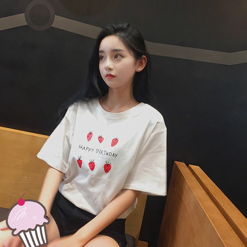 Женская свободная футболка Harajuku с круглым вырезом и принтом клубники в Корейском
