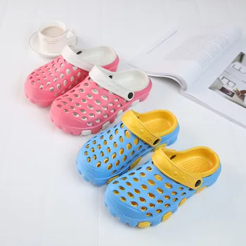 

New Kid Summer Men's Sandals Double-colored Beach Hole Shoes Baotou Non-slip Platform Women Breathable Air Mesh Couple Sandals
