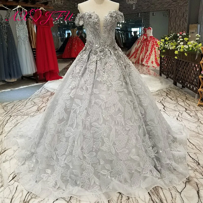 

AXJFU Princess flower beading grey lace wedding dress grey rose luxury boat neck vintage court train wedding dress 04471