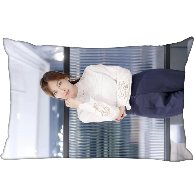 11 Горячая Корея-поп Custom Kim So yeon атласная наволочка 35x45 см(одна сторона) печатная молния Шелковый PillowCover индивидуальный логотип Подарочный - Цвет: 11