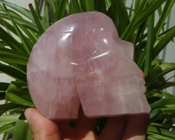 

SUIRONG---412++++Natural Rose Quartz Crystal Skull Healing From China