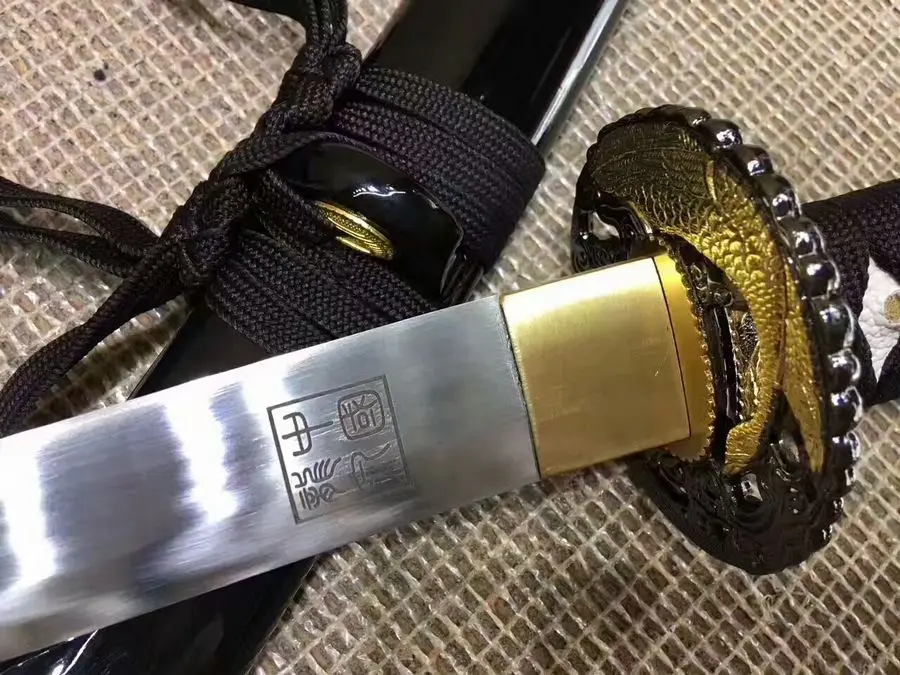 390