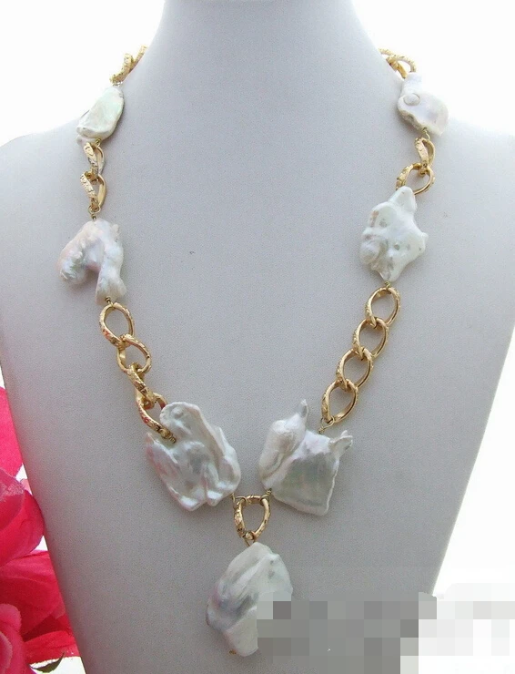 

huij 002021 Stunning 30mm Keshi Pearl Necklace