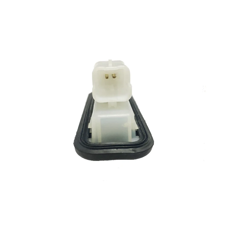 c5 handle trunk switch-4