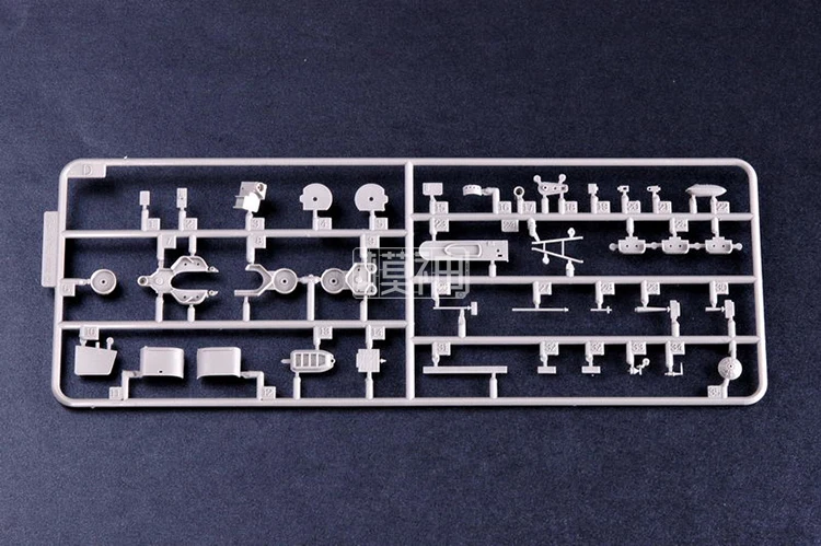 1: 700 ВМС США CV-10-Йорк авианосец, военный собрал модель лодки, 637 шт., Длина: 377,7 мм Ширина: 63,4 мм