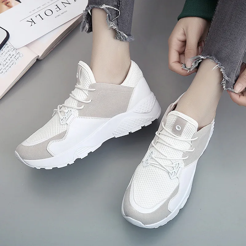 

2018 Quality Mesh Breathable Women Running Shoes Outdoor Sports Shoes Light Sneakers Woman Red White Shoes plus size