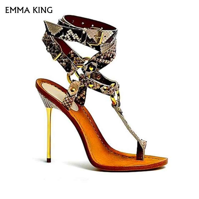 Emma king/пикантные сандалии с Т образным ремешком из змеиной кожи женские модельные