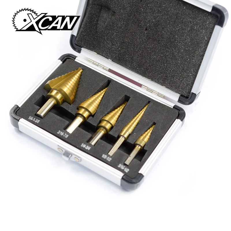Baratos XCAN 5 uds HSS Titanuim flauta recta conjunto de broca de paso Pagoda forma cortador de agujero en caja de aluminio broca de núcleo