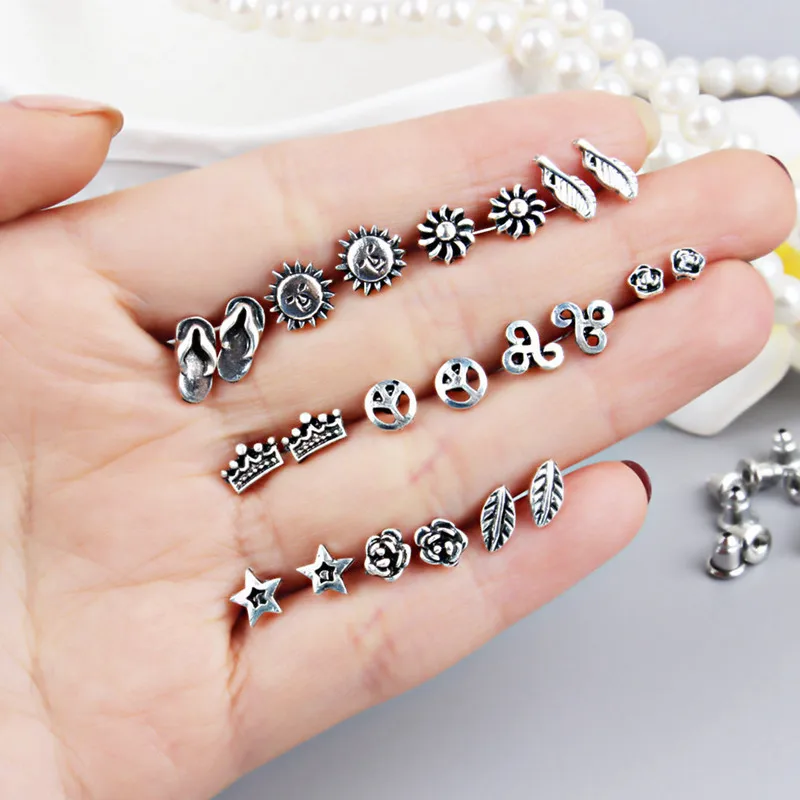 11 Pairs/lot Unique Design Vintage Small Stud Earrings Set For Women Punk Rose Crown  Stars Feather Geometric Earrings