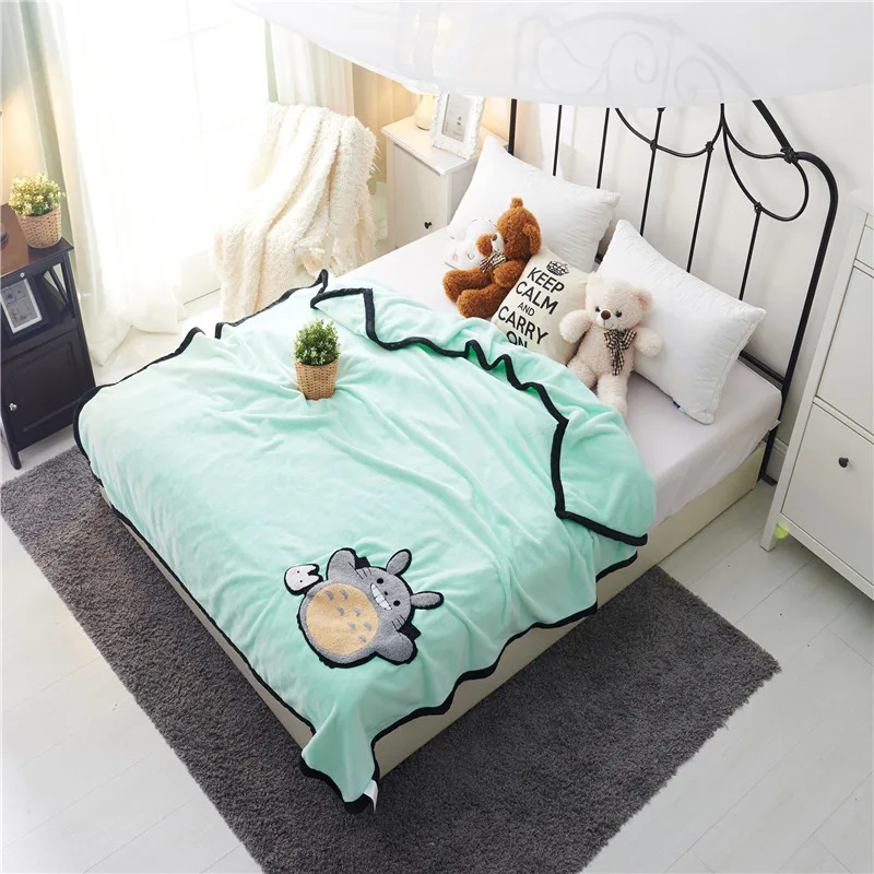 

Cartoon Design Light Green Squirrel Pattern Soft My Neighborhood Blanket Plush Kids Coral Fleece Fleece throw Soft Blankets