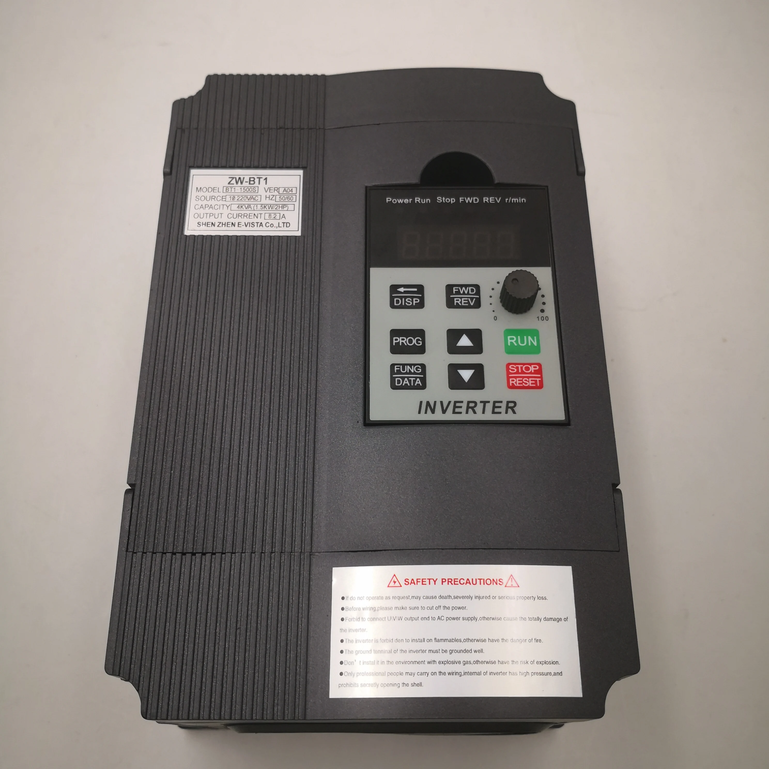 Saída do Conversor de Freqüência Inversor de Freqüência Unidade de Freqüência Vfd Inversor Vfd 1.5kw e 2.2kw Zw bt1 3 p 220 v Vfd Variável