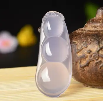 

Light purple natural A cargo chalcedony four seasons peaceful jade carved green beans pendant cb8#