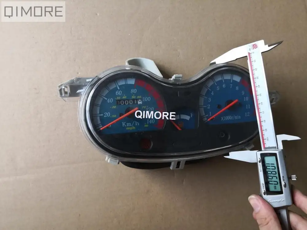 Hunter Speedo 3-gauge 8