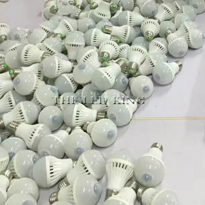 7687993860_1472873349