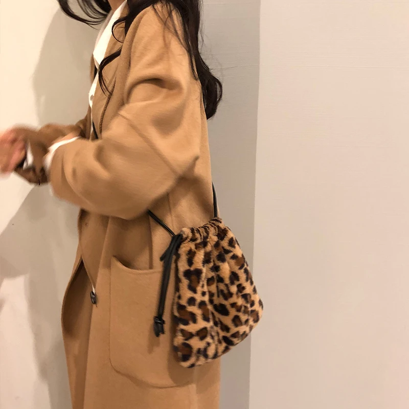 Новое поступление для отдыха модные роскошные модные женские туфли с леопардовым принтом с плюшевой подкладкой плечевая сумка с принтом сумка через плечо сумка-мешок