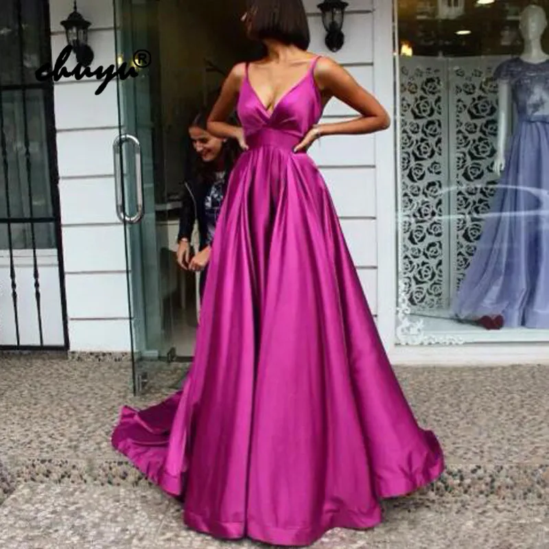 

Purple Prom Dress Cheap Spaghetti Straps Satin V-Neck Backless Sample Evening Gown Evening Dress Robe De Soiree