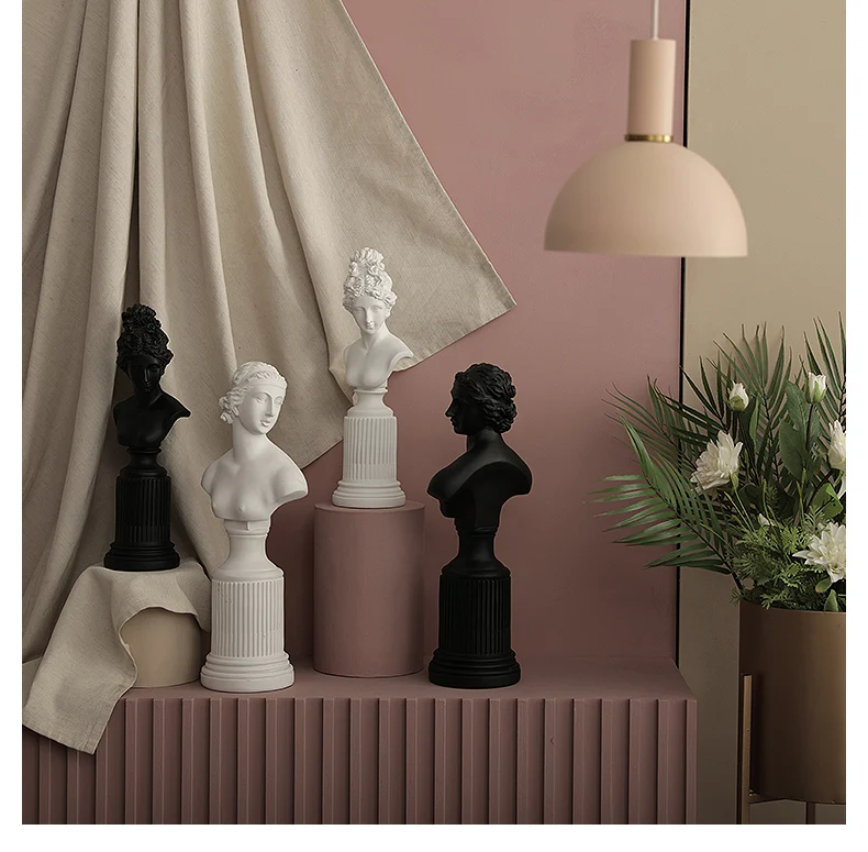 Estatuetas e miniaturas