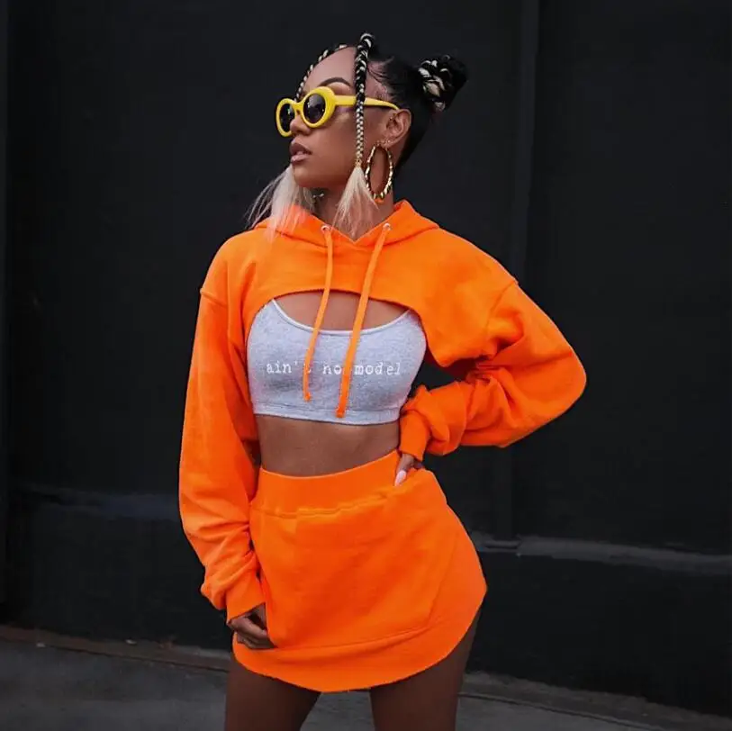 

Casual 2 Piece Set Women Suit Crop Hoodie Short Top Solid Skirt Set New Hooded Sweatshirt Tracksuit Two Piece Set 2018 New B273