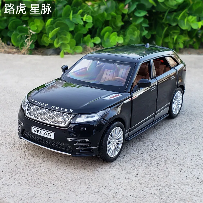 

1:32 Scale Diecast Alloy Metal Luxury SUV Car Model For Range Rover Velar Collection Off-road Vehicle Model Sound&Light Toys Car